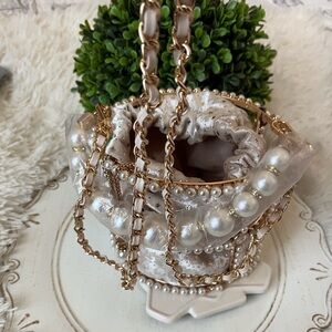 Elegant Pearl-Embellished gold tone basket or Bag